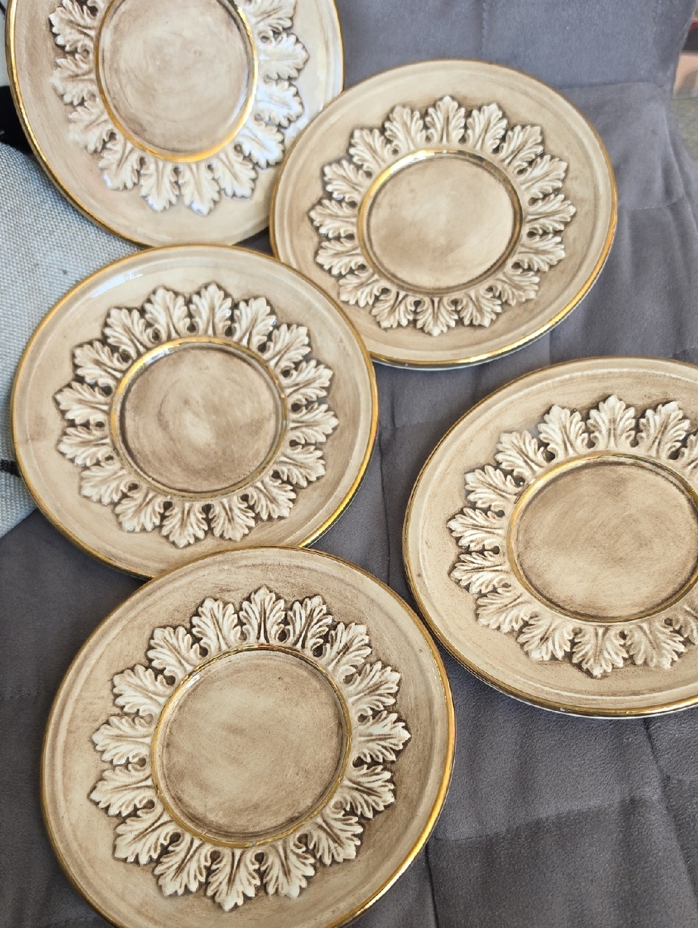 R. Capodimonte Italian Porcelain Saucer with GV Crest - White